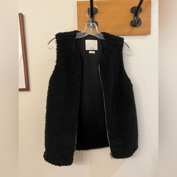 Wilfred Chatou lined faux fur vest in black, size XS - Picture 2 of 5